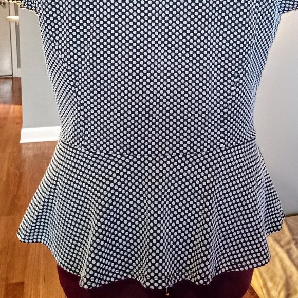 Worthington B/W Polka Dot Cap Sleeve Peplum Top - Picture 5 of 7
